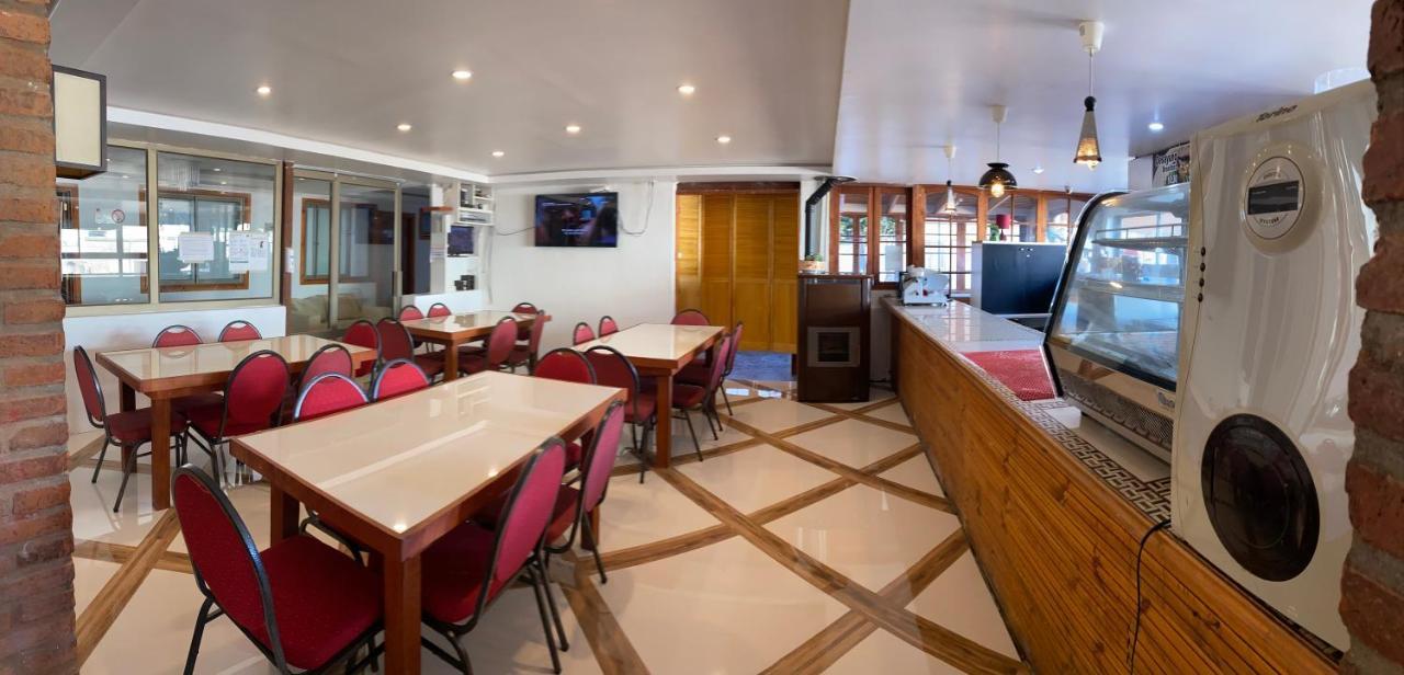 Hotel Residencial Victoria Said Linares Zewnętrze zdjęcie