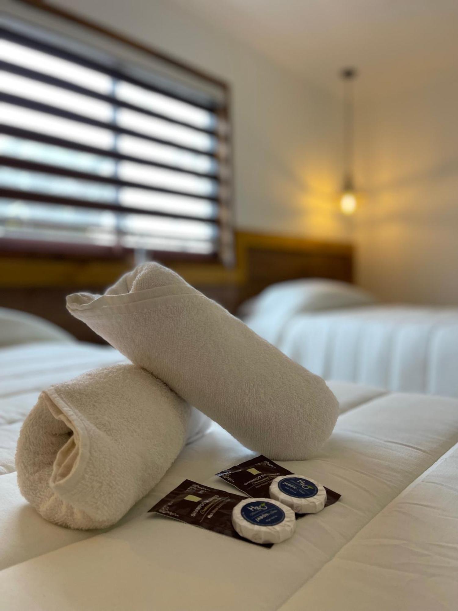 Hotel Residencial Victoria Said Linares Zewnętrze zdjęcie