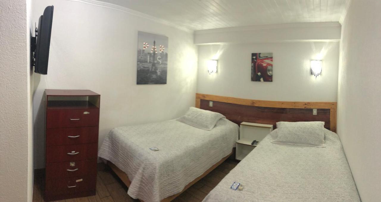 Hotel Residencial Victoria Said Linares Zewnętrze zdjęcie